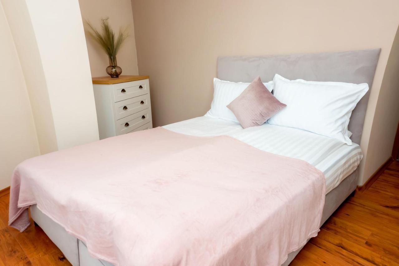 Two Bedroom In Murphys Bansko