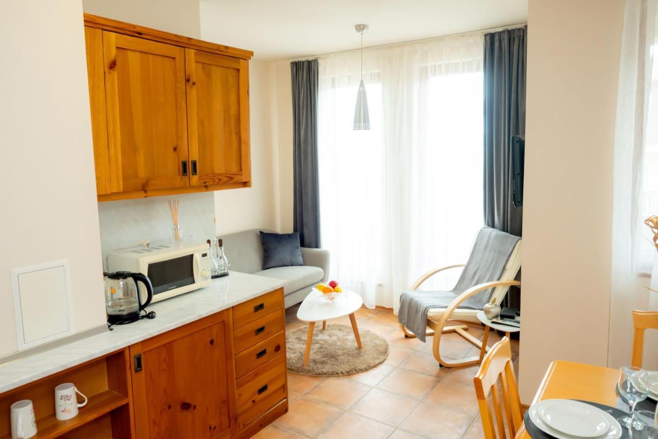 Two Bedroom In Murphys Apartment