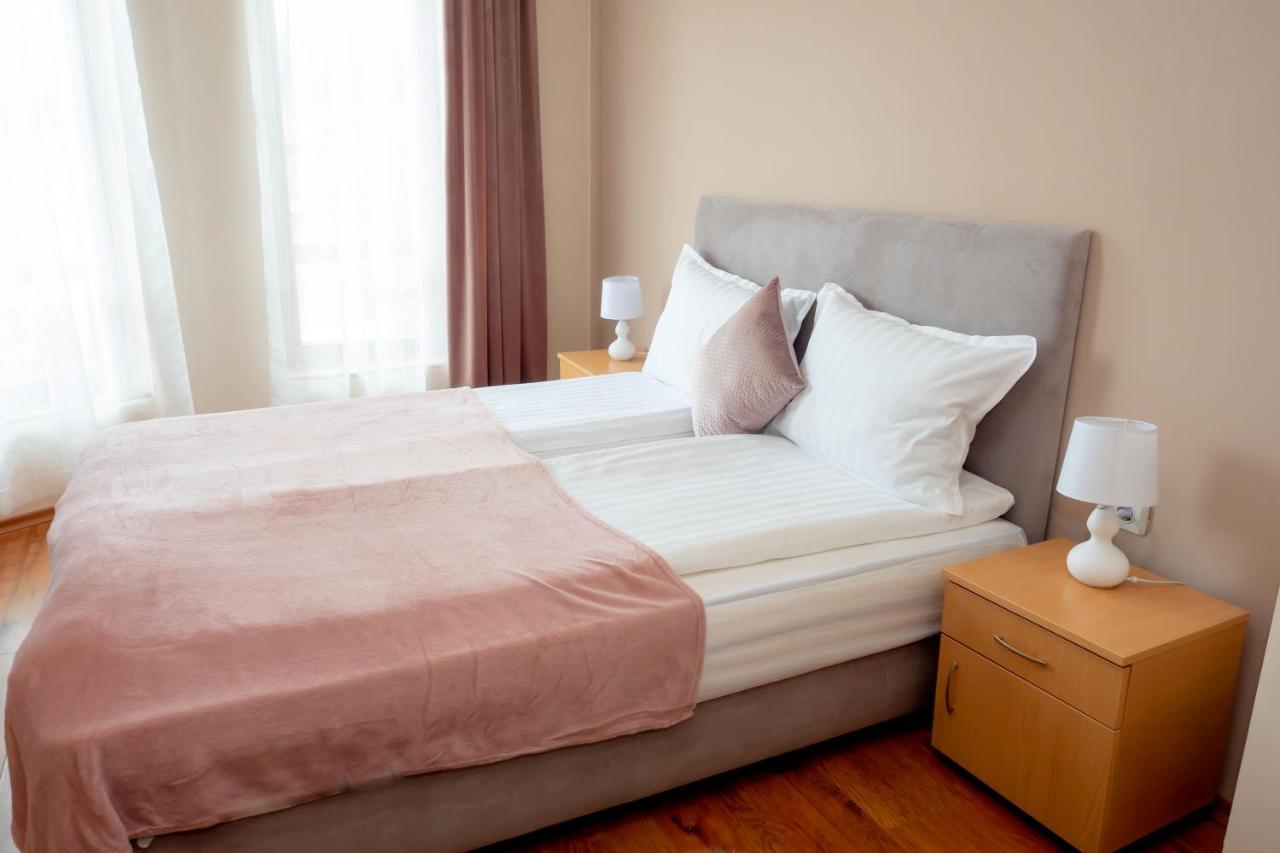 Apartment Two Bedroom In Murphys